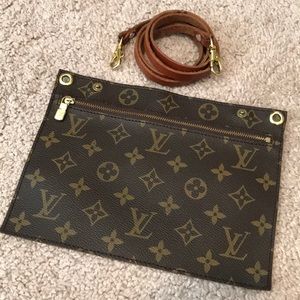 ❤️SALE❤️ Authentic Louis Vuitton Randonne Pouch